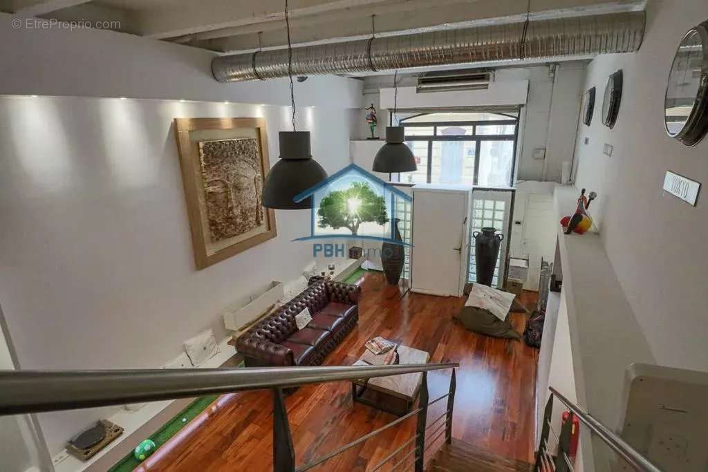Appartement à MARSEILLE-6E
