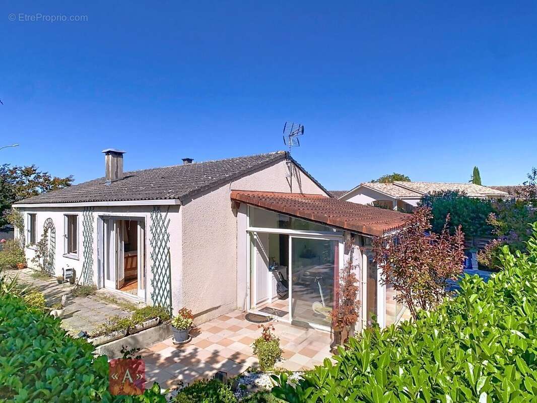 Maison à SAINT-SULPICE