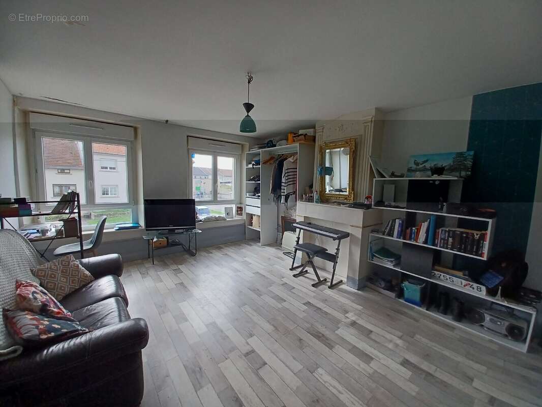 Maison à BOURDONNAY