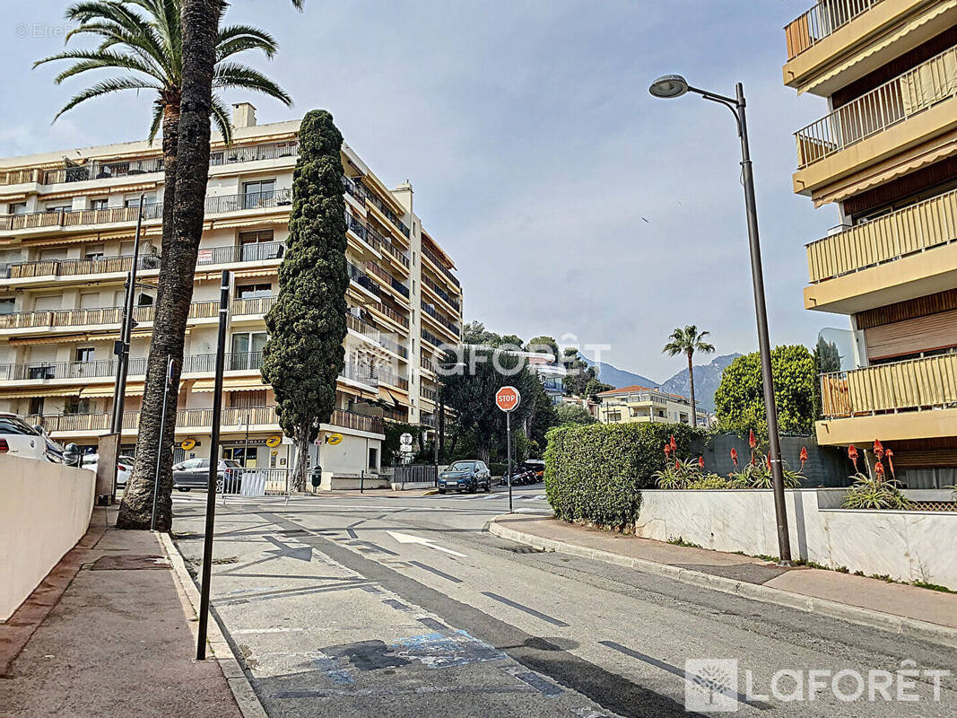 Appartement à ROQUEBRUNE-CAP-MARTIN