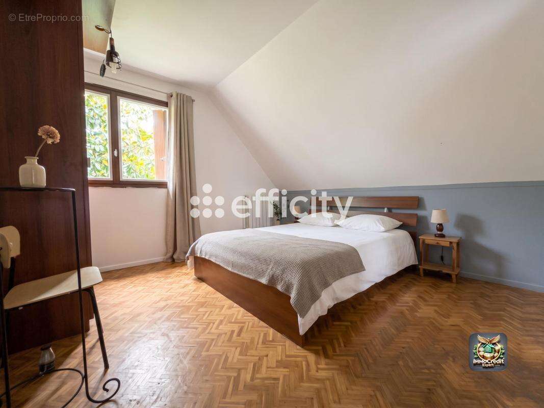Maison 99 m² à Saint-Mard  - photo 4