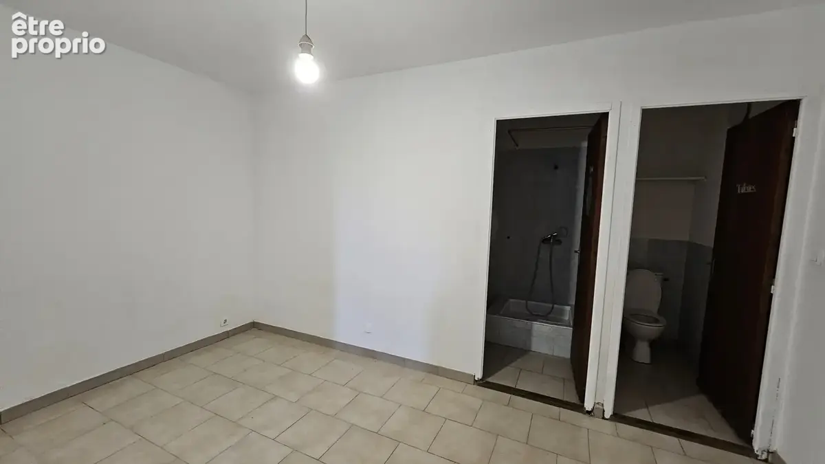 Immeuble de 5 logements 30800 st gilles 330 m2 - photo 10