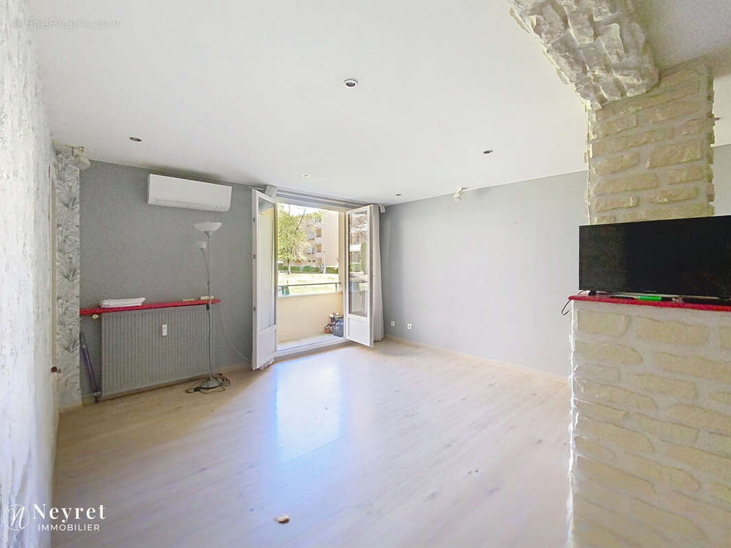 Appartement à FRANCHEVILLE