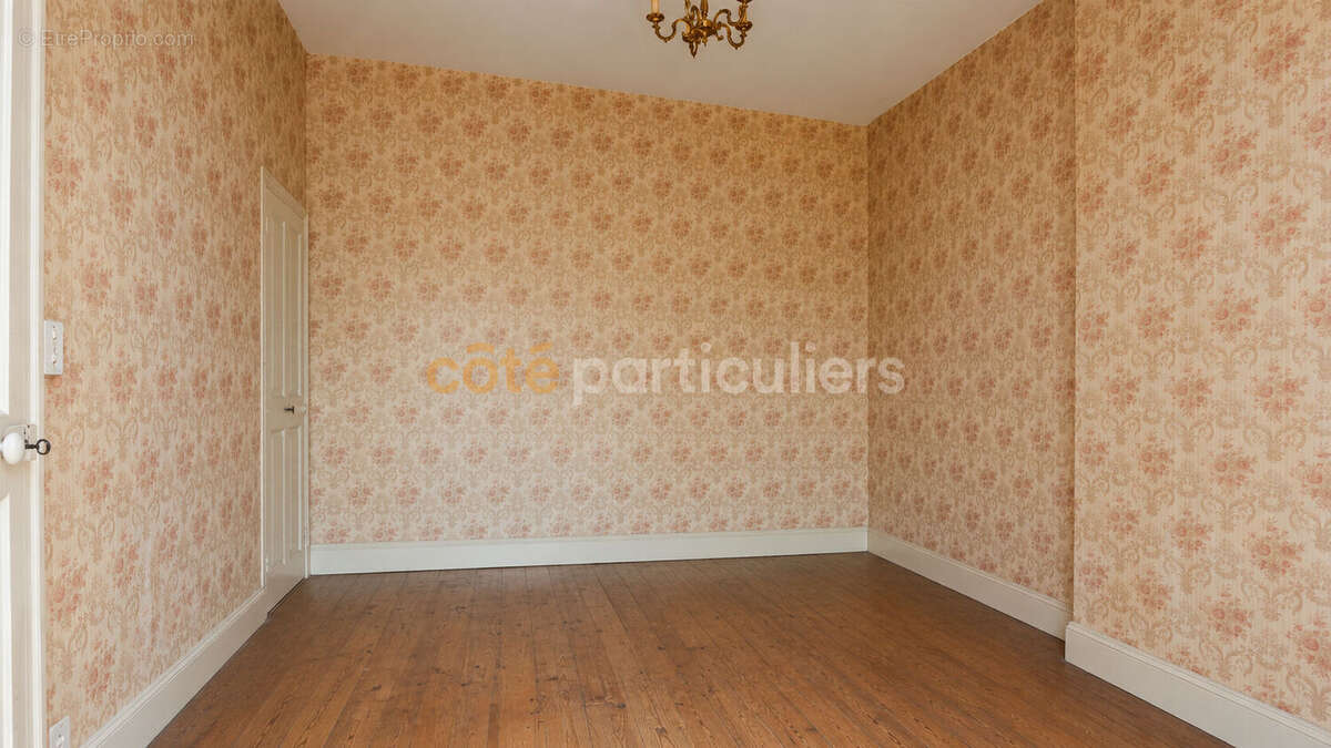 Maison Albi 5 pièce(s) 127.35 m² 1325 m² de terrain garage et dépendance - photo 6