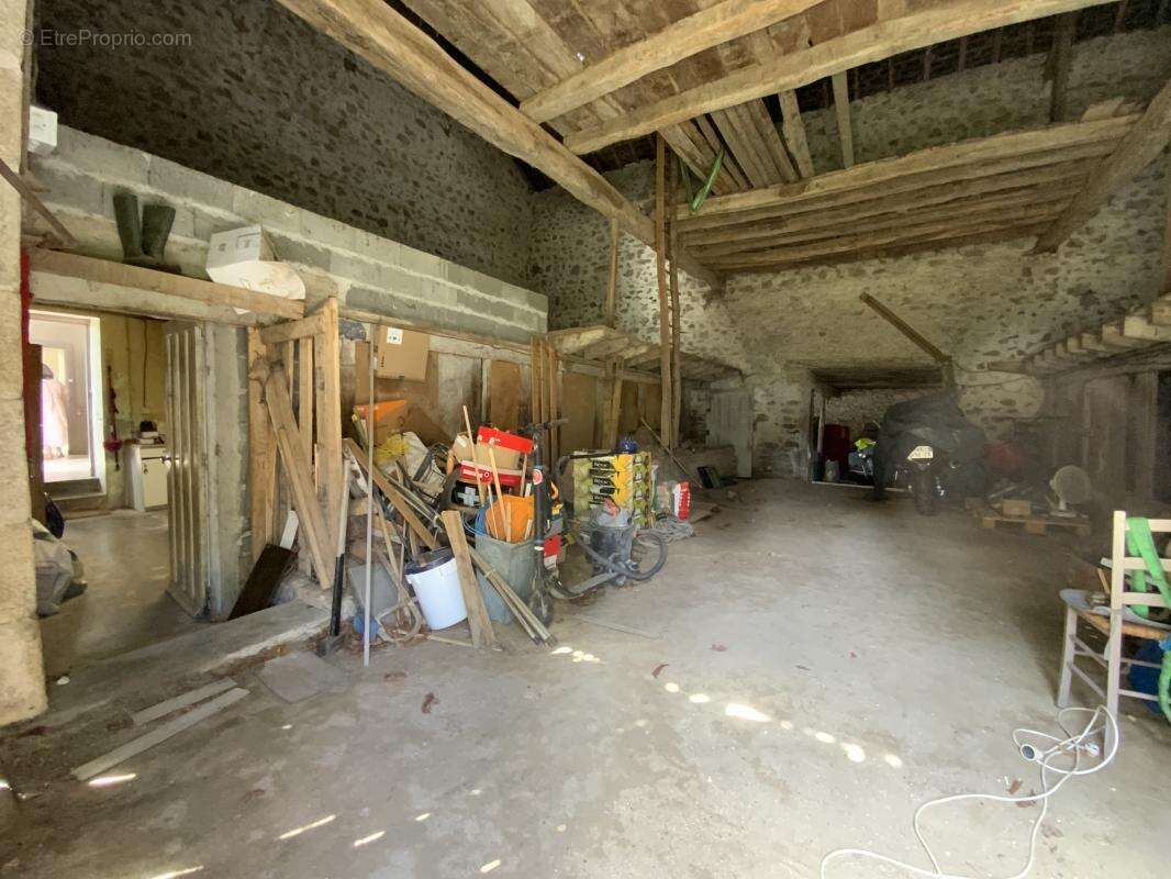 Maison à BESSINES-SUR-GARTEMPE