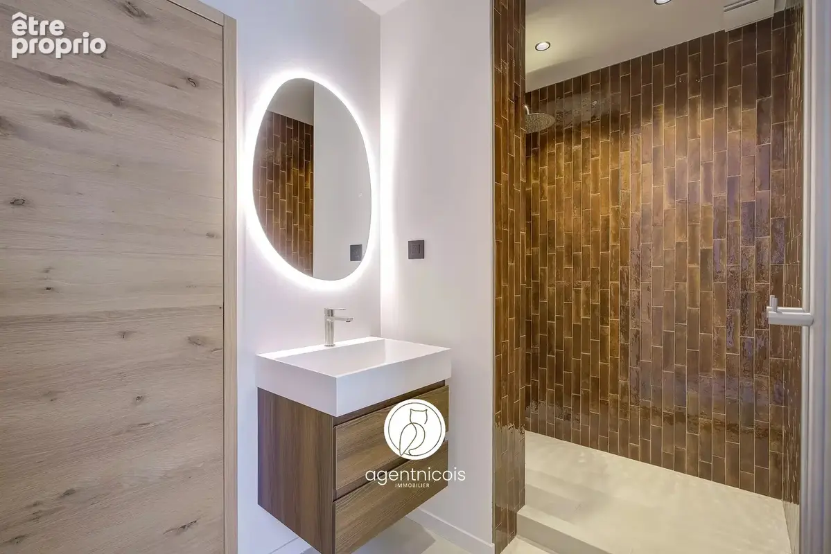 Nice // carré d'or – rue meyerbeer : 2 pièces / rénové / climatisation / belles prestations - photo 4