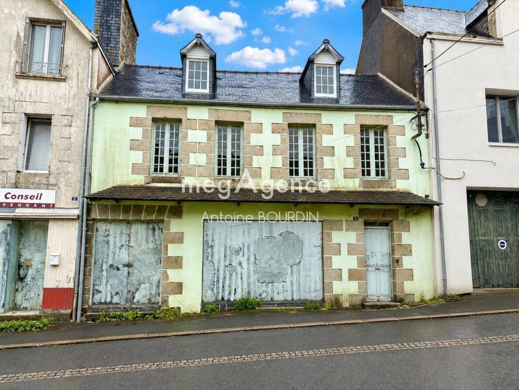 Maison à CALLAC