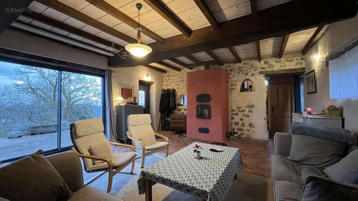 Maison à DETTEY