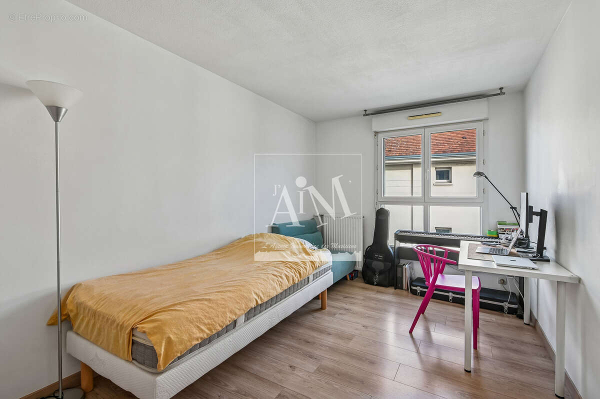 Appartement à NANTERRE