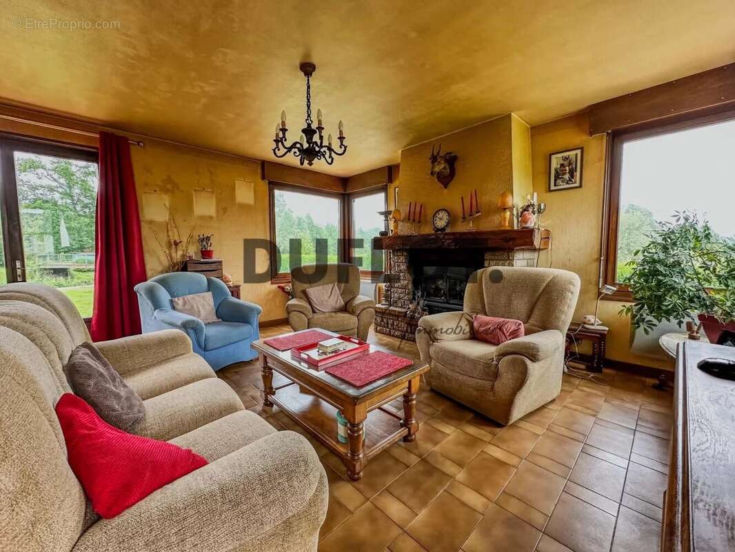Maison à MARCONNELLE