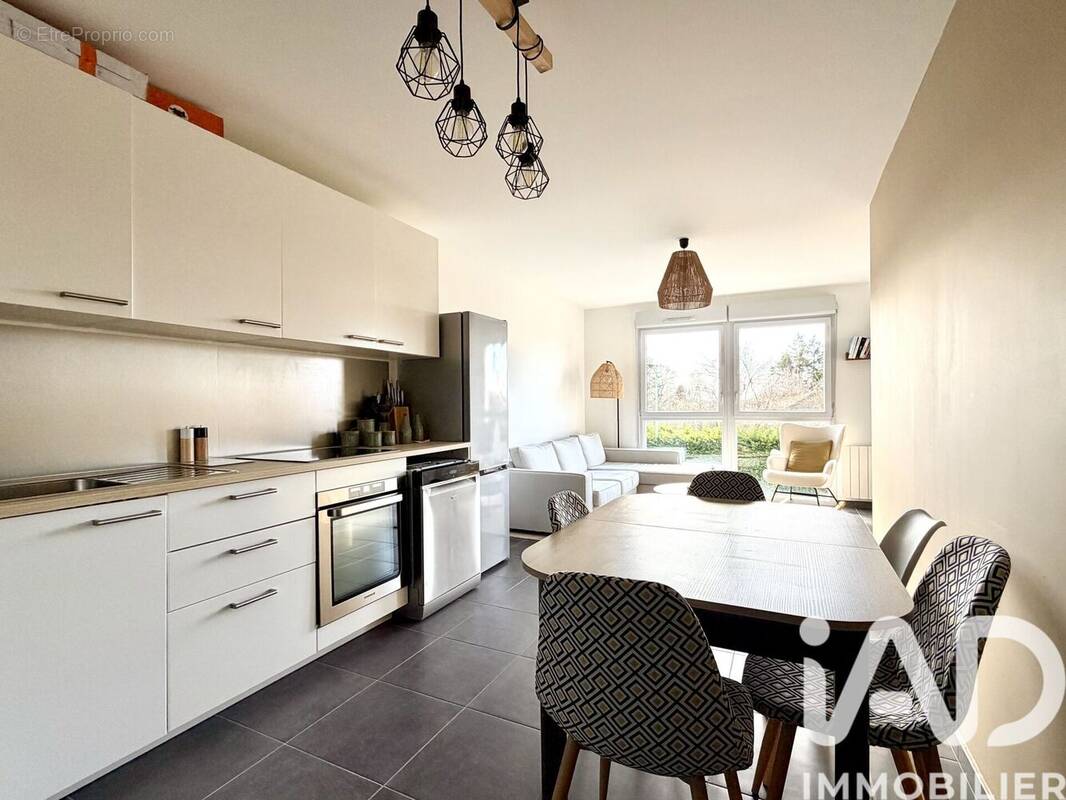 Photo 1 - Appartement à AMBERIEUX-EN-DOMBES