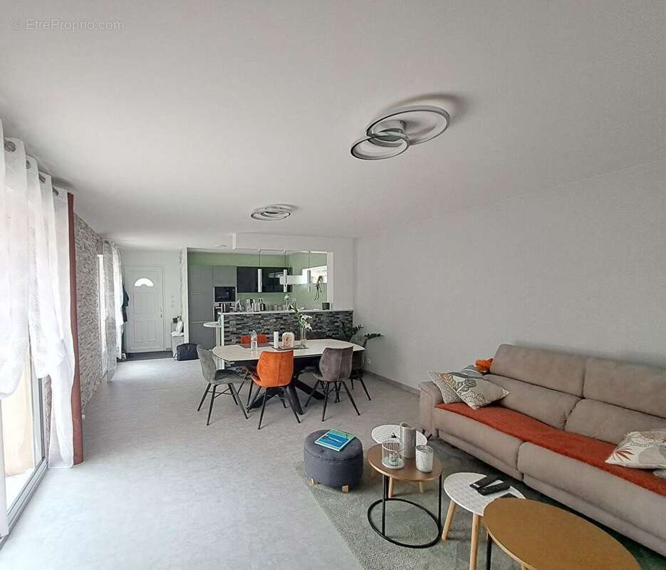 Maison à CHATELLERAULT