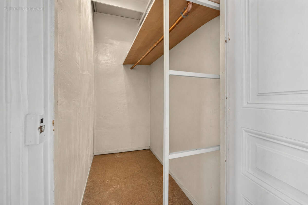 Appartement à PARIS-10E