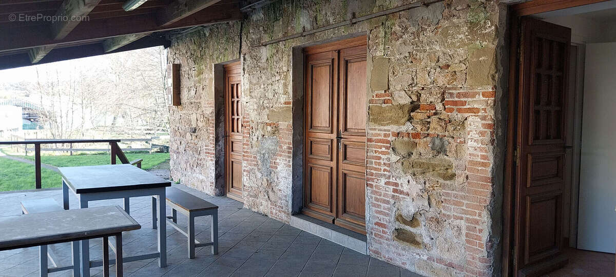 Maison à PONT-EVEQUE