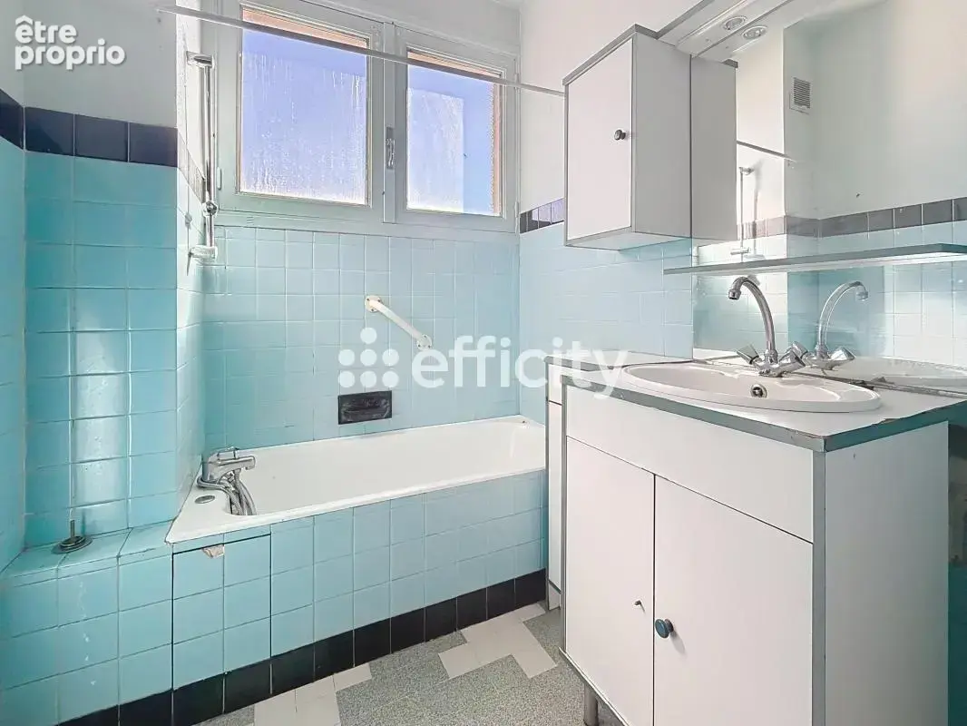 Maison 8 pièces 176 m² à vendre à Saint-Remy-Sur-Durolle (63550) - photo 8