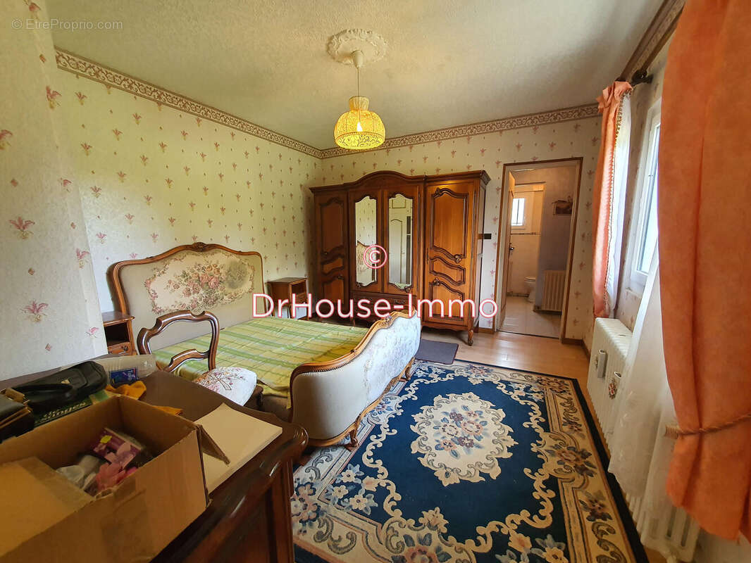 Maison à SAINT-PIERRE-DES-FLEURS