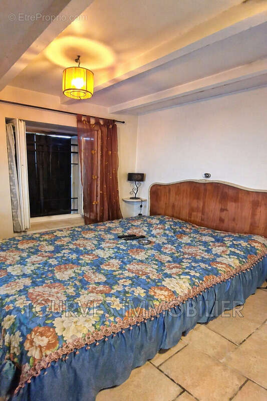 Appartement à TOURVES