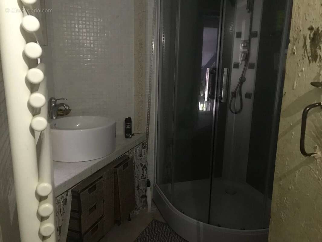 Appartement à LUSSAC-LES-EGLISES