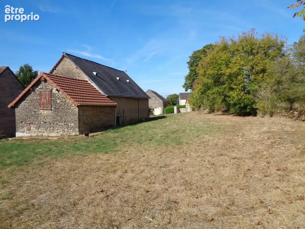 Maison 90 m2 plus dépendance, proche St Saulge - photo 2