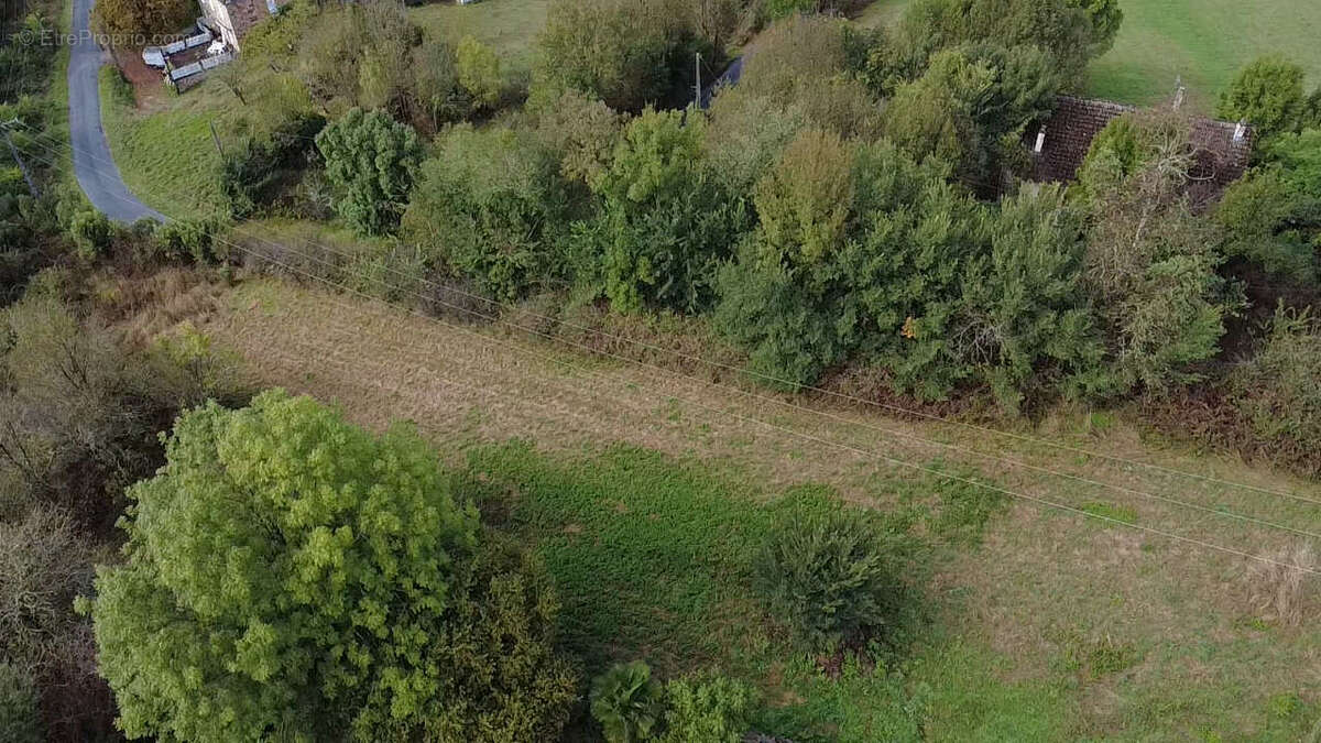 Terrain à USSAC