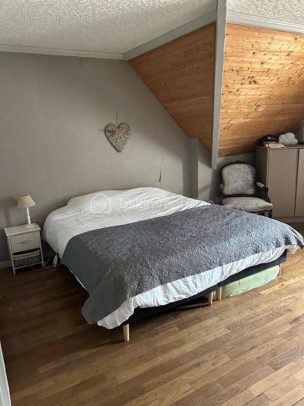 Maison à BAZAINVILLE