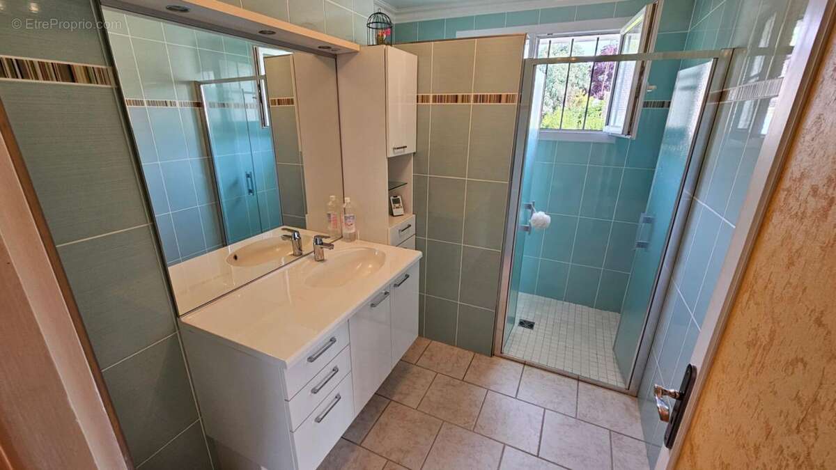 Houdan / Maison de plain-pied au calme avec commodités à pied / 3 chambres - photo 15