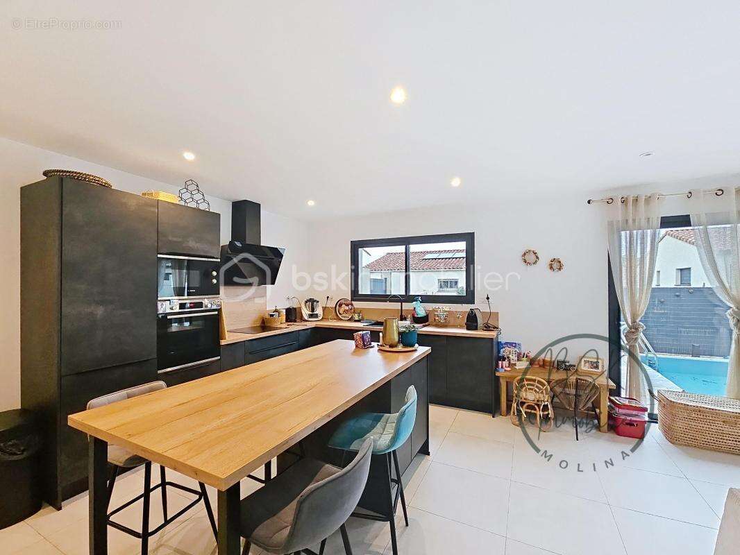 Maison à COLOMBIERS