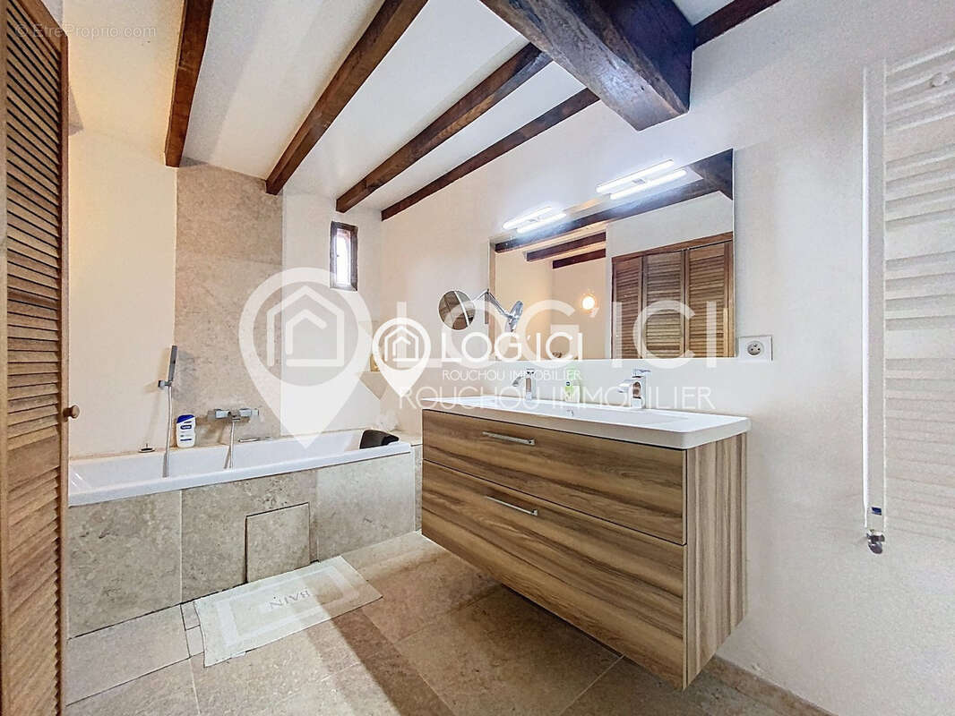 Maison à AURIONS-IDERNES