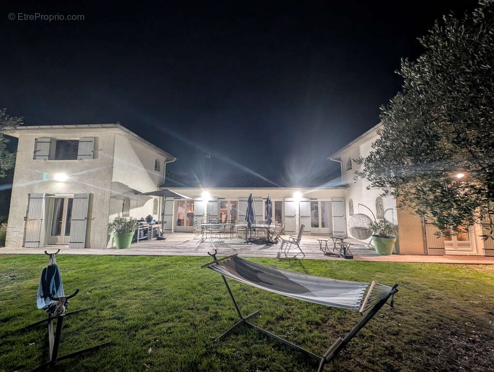 Maison à SAINT-SULPICE-ET-CAMEYRAC