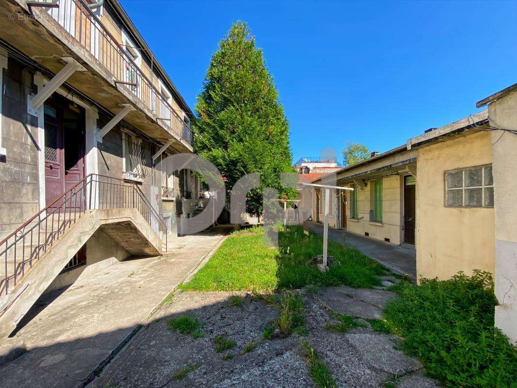 Appartement à AUBERVILLIERS