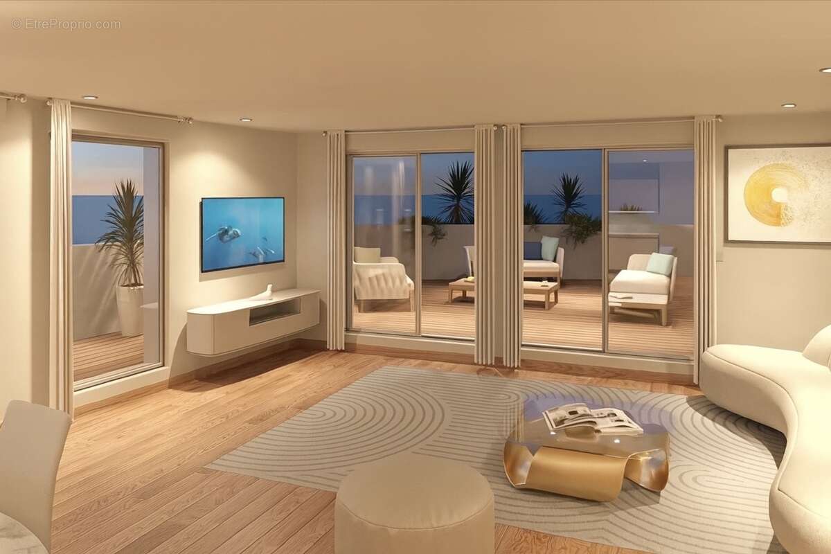 n°2 - Autre à LE GRAU-DU-ROI