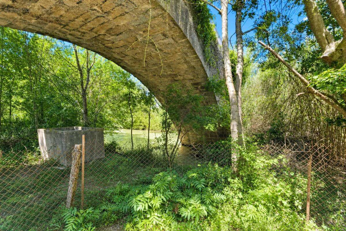 Maison T6 de 212 m² - Carcassonne - photo 12