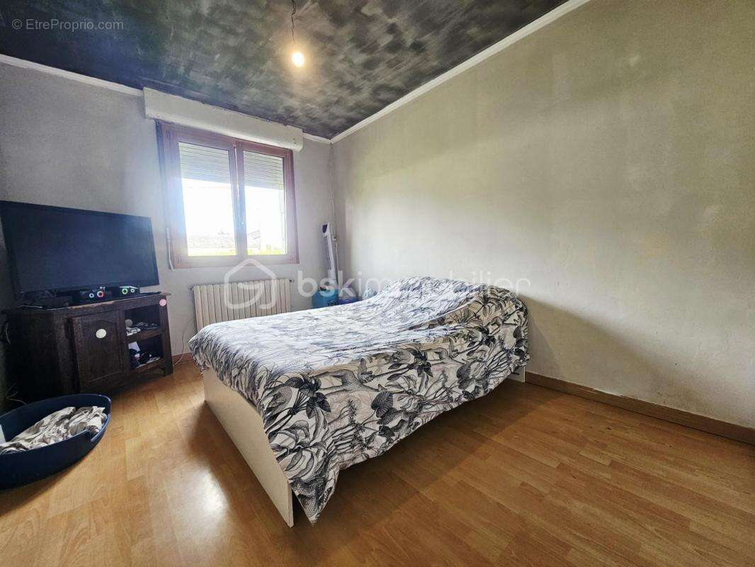 Grande maison familiale de 200 m² – 6 chambres, terrain de 1 700m² - photo 8