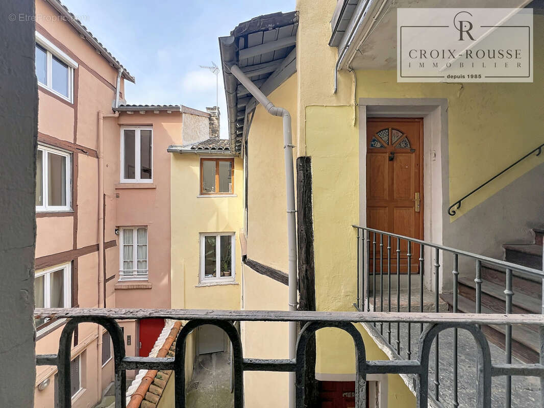 Exclusivité. croix-rousse. appartement de charme. au cœur de la grande rue - photo 12