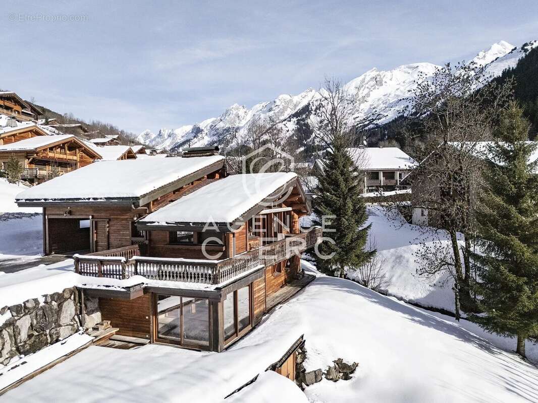 Maison à LA CLUSAZ