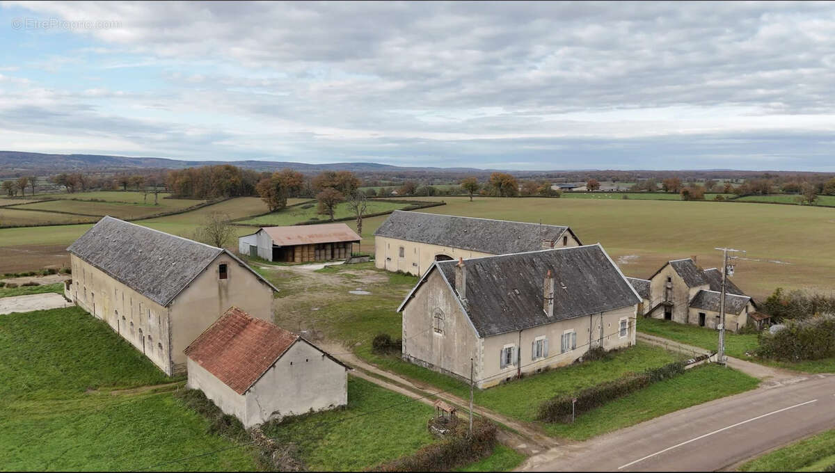 Maison à SAINT-MAURICE