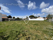 Terrain à LA GUERINIERE