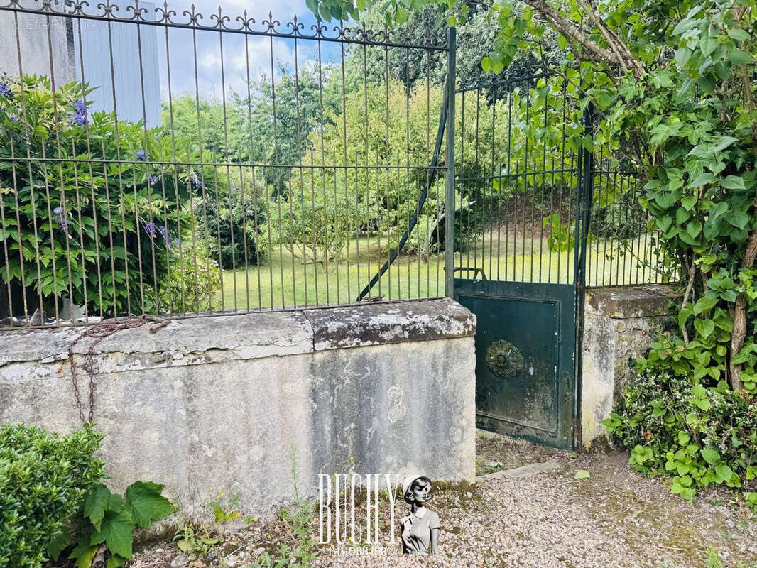 Maison à TALMONT-SAINT-HILAIRE