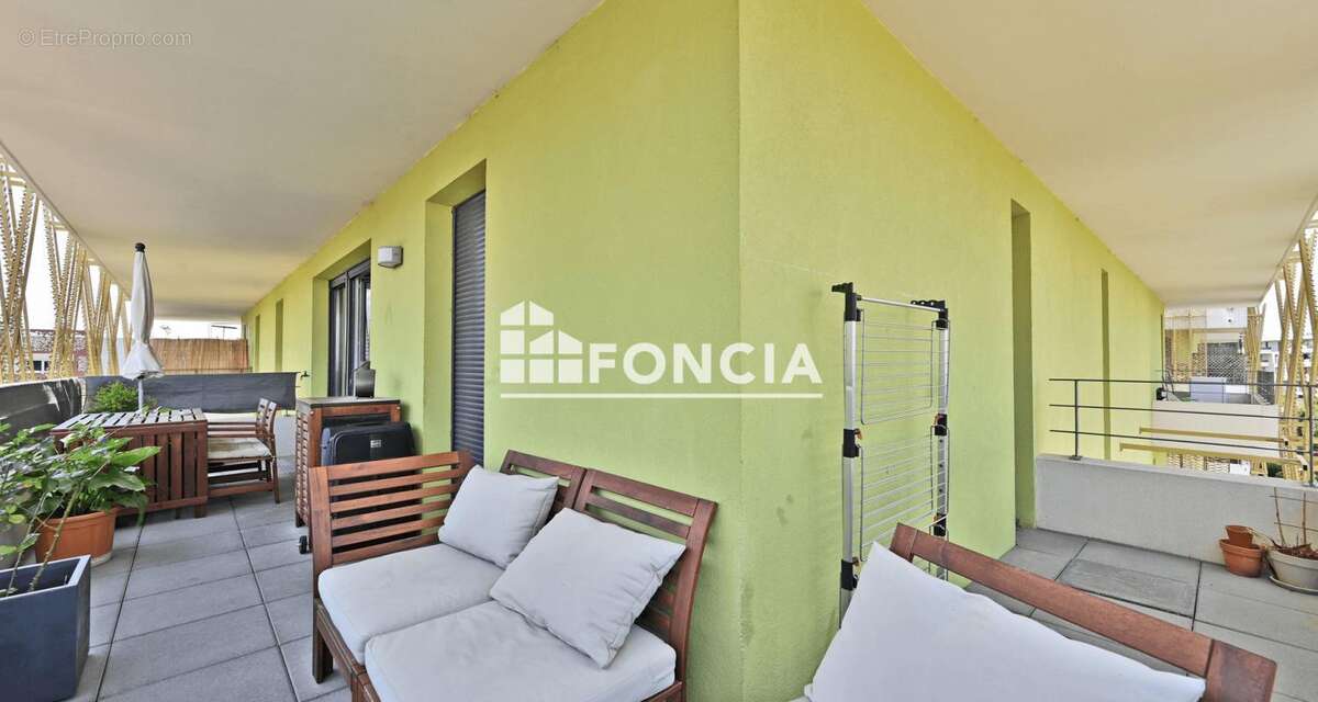 Appartement à JUVIGNAC