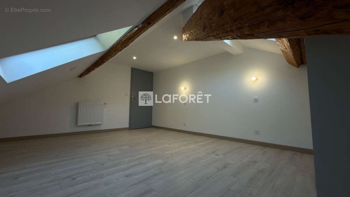 Appartement à SALINS-LES-THERMES