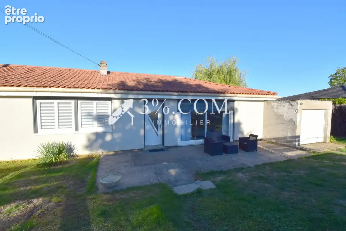 Maison plain-pied quartier Régina 3 chambres, cuisine ouvert sur séjour, garage, jardin et piscine - photo 15