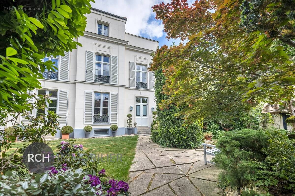 Maison à MONTFORT-L&#039;AMAURY