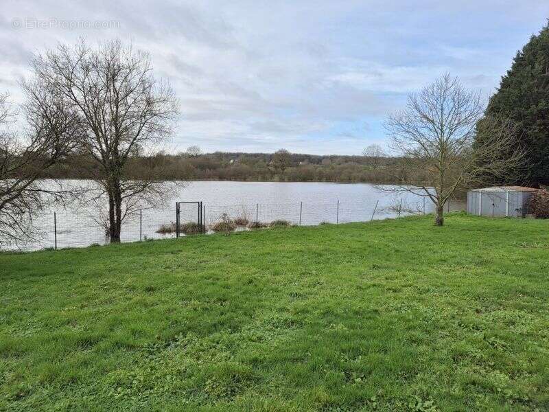 Maison à JUIGNE-DES-MOUTIERS