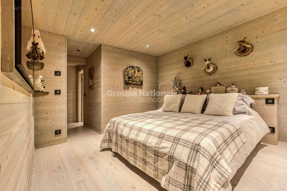 Maison à DEMI-QUARTIER