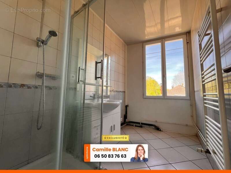 Appartement à JOUY
