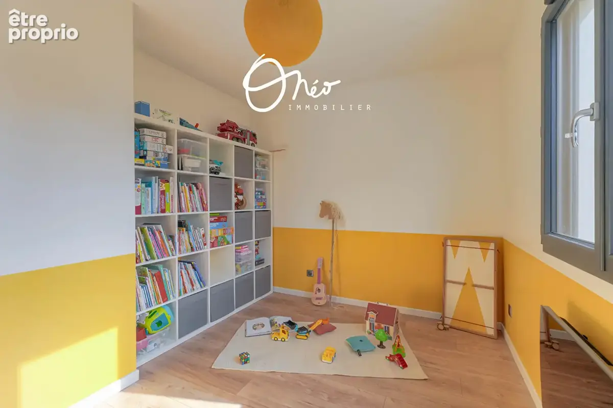 Maison 6 pièces de 113 m2 avec jardin et 2 garages à Mions - photo 14