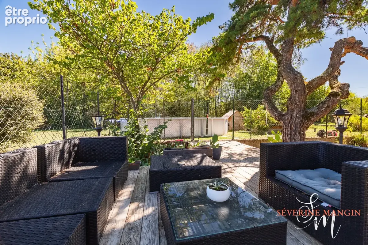 Maison 5 pièces 142 m² à vendre à Romans-Sur-Isere (26100) - photo 2