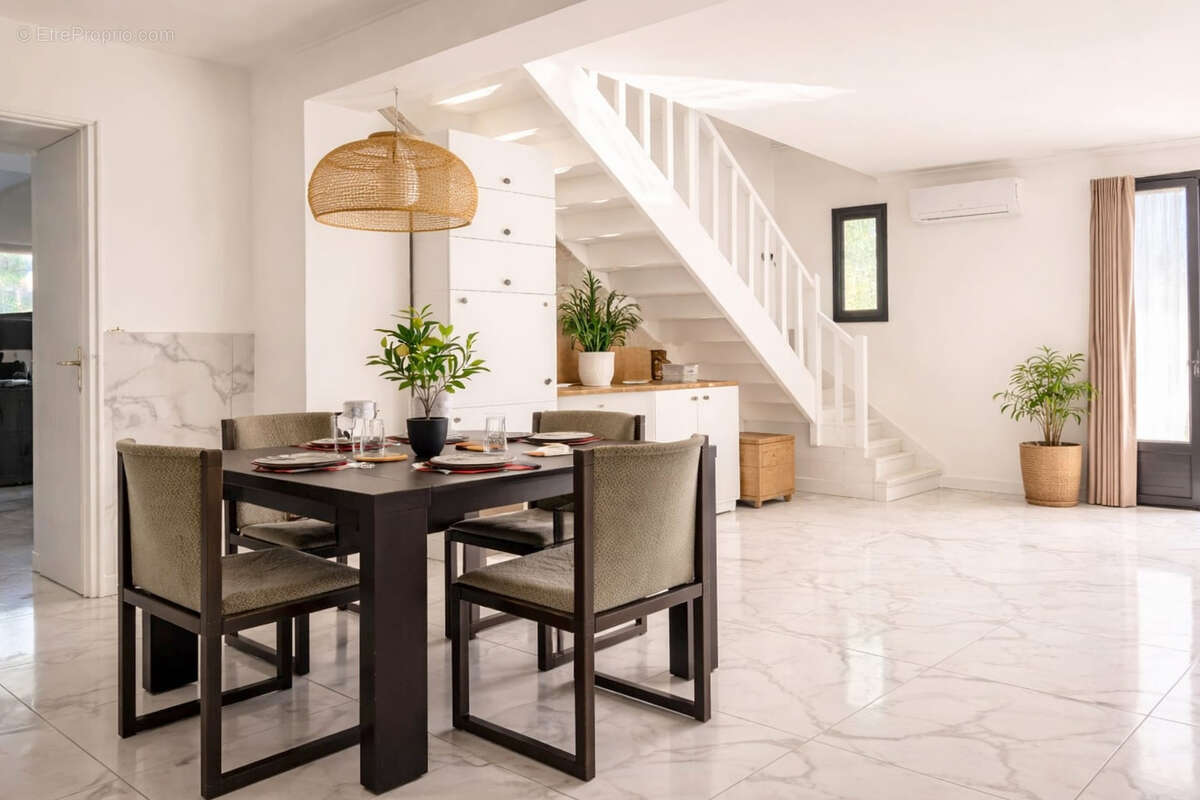 Maison à MONDION