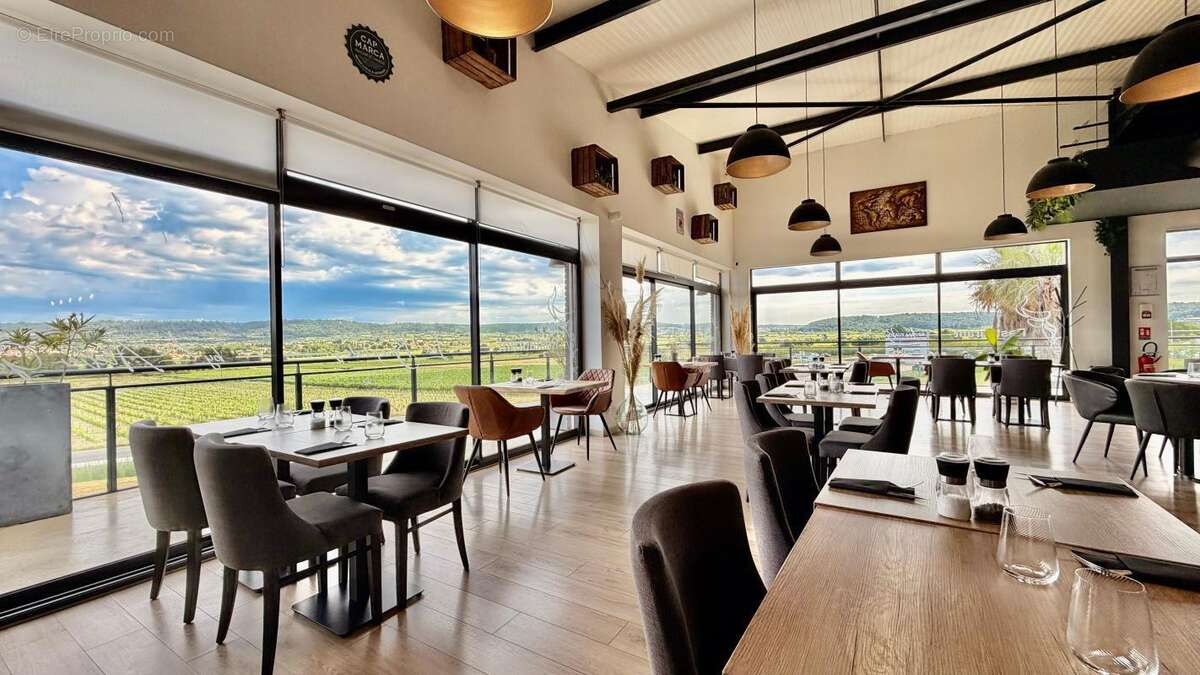 Restaurant d’exception à reprendre – au cœur de la vaunage - vue imprenable - 100% equipe ! - photo 6