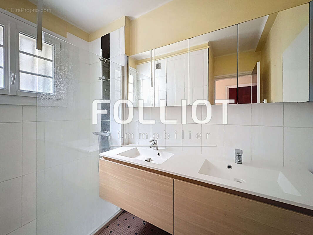 Maison en pierre 124 m² - 3 chambres - Proche centre Avranches - photo 7